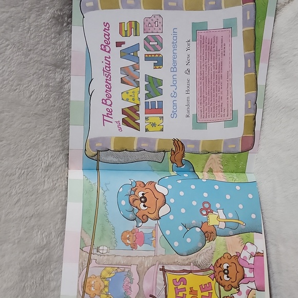 The Berenstain Bears and Mama's New Job - Picture 4 of 4